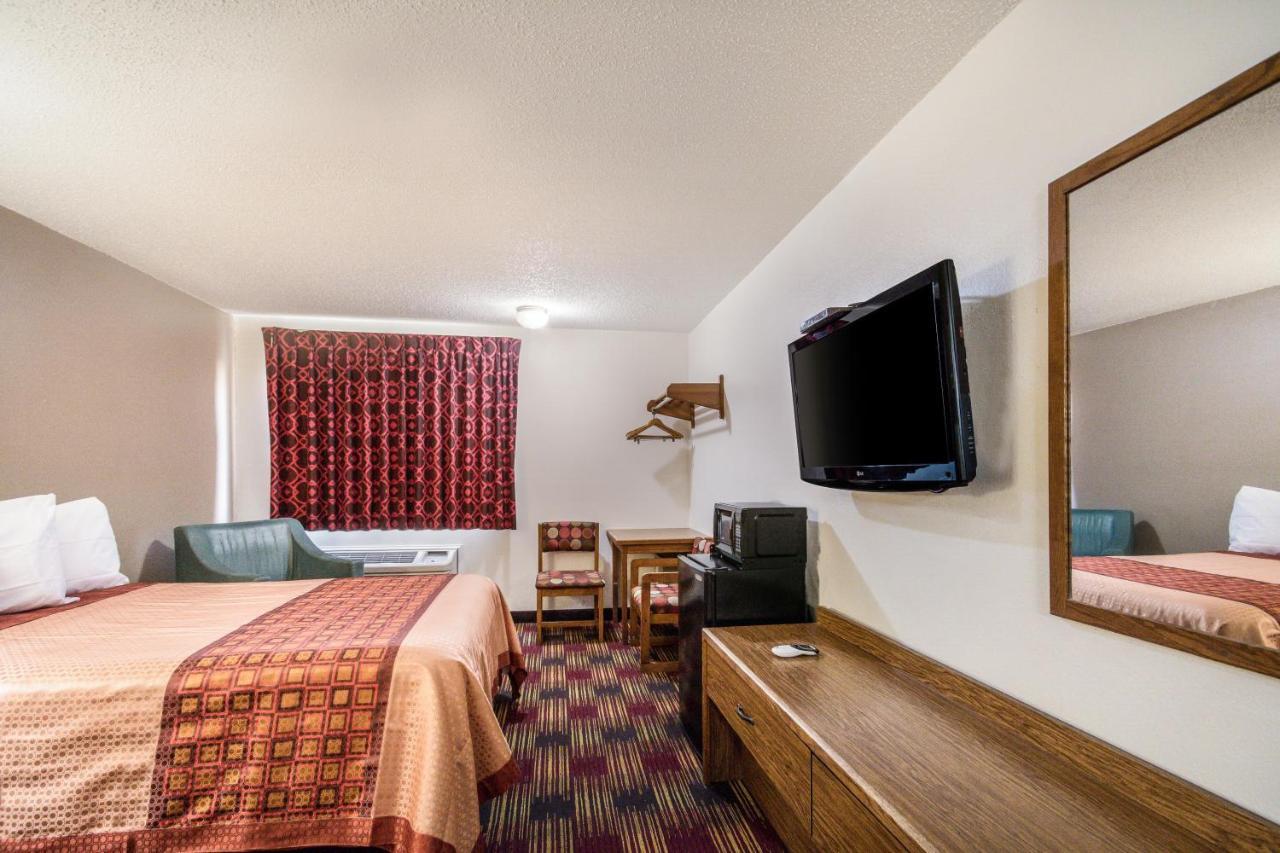 Americas Best Value Inn&Suites Harrisonville Extérieur photo