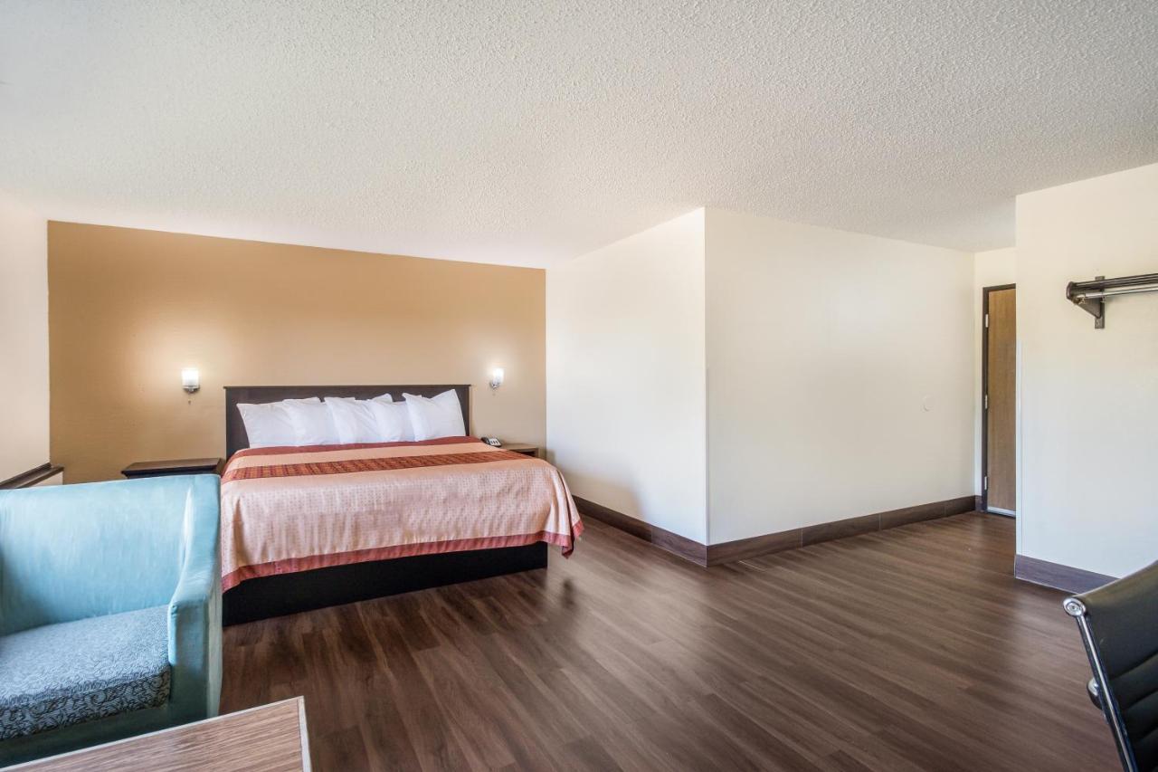 Americas Best Value Inn&Suites Harrisonville Extérieur photo
