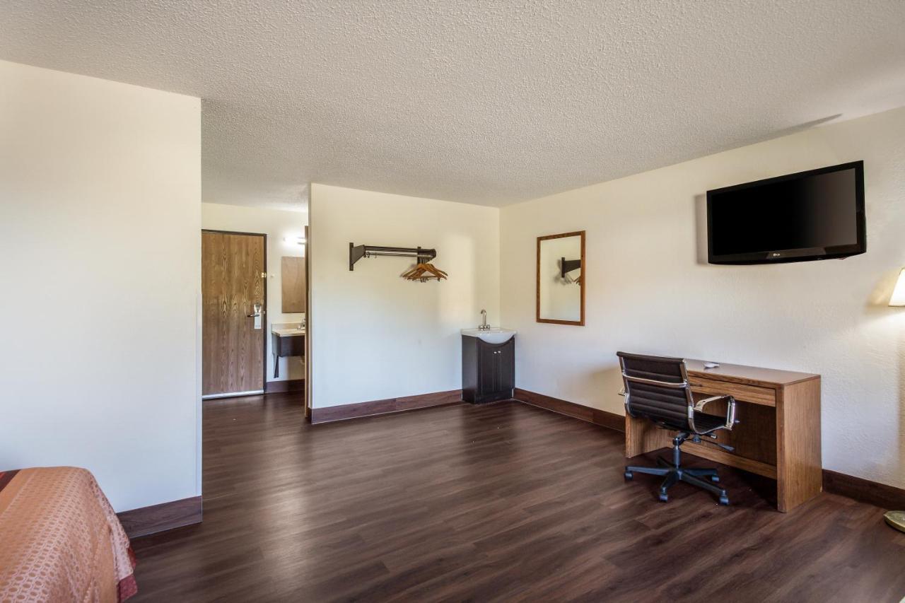 Americas Best Value Inn&Suites Harrisonville Extérieur photo