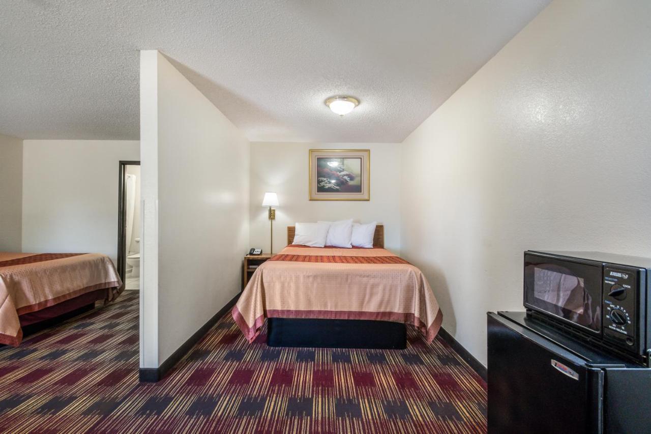 Americas Best Value Inn&Suites Harrisonville Extérieur photo
