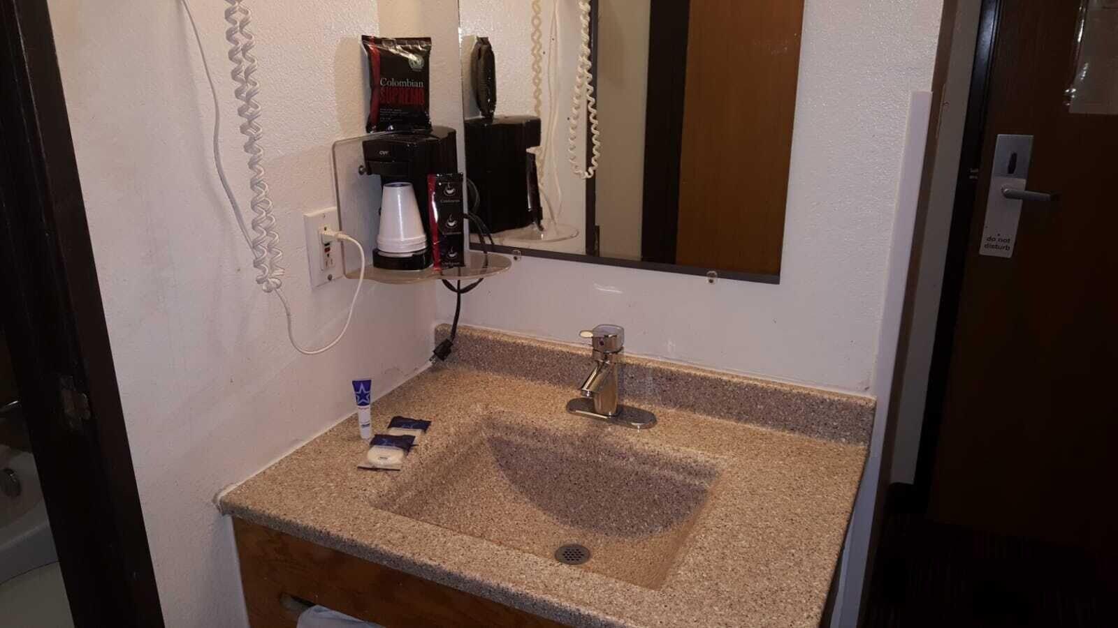 Americas Best Value Inn&Suites Harrisonville Extérieur photo