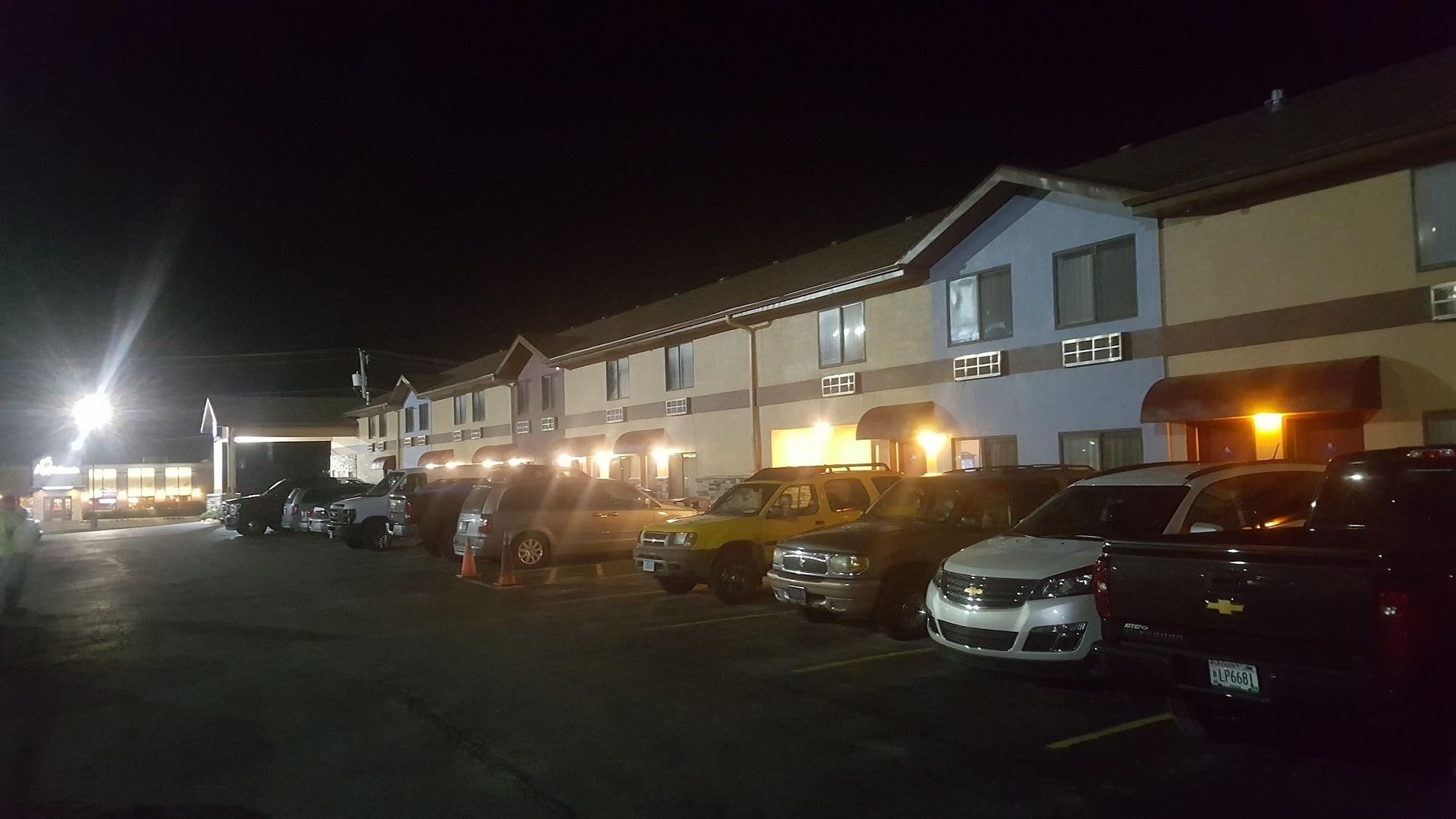 Americas Best Value Inn&Suites Harrisonville Extérieur photo