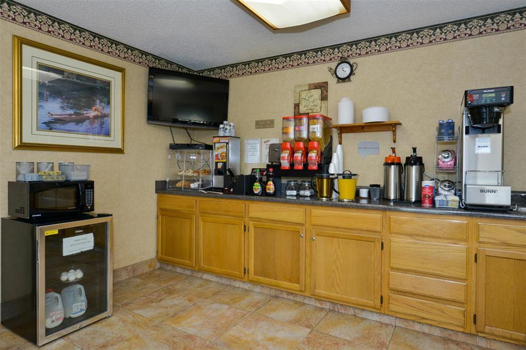 Americas Best Value Inn&Suites Harrisonville Restaurant photo